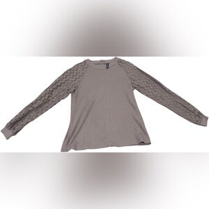 Elegant Lace Sleeve Women's Top in Light Gray